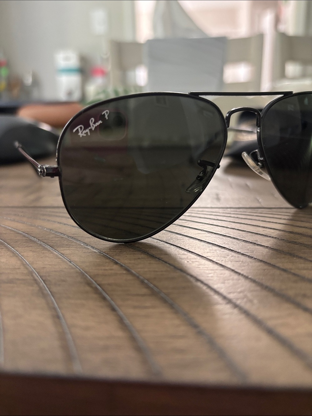 Ray-Ban Black Metal Aviator Sunglasses with Dark Lenses - Picture 5 of 7
